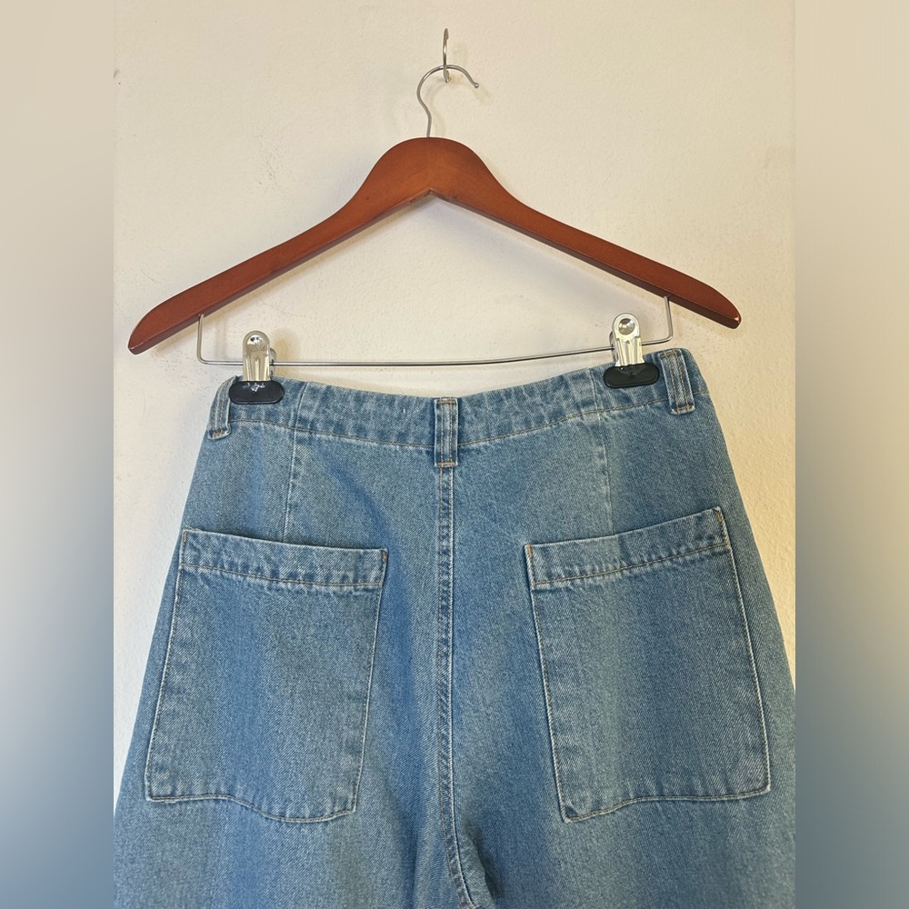 ZARA MEDIUM WASH STRAIGHT LEG JEANS SZ US 4 - Picture 10 of 10